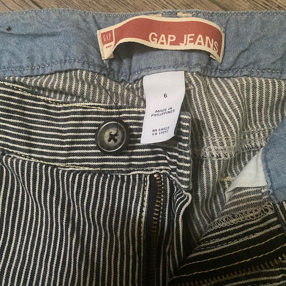 Size 6 shorts